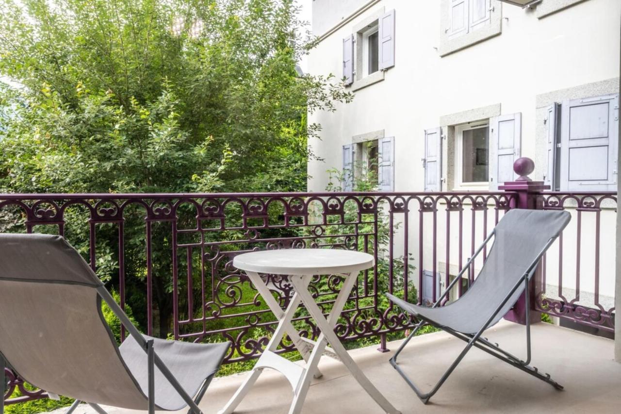Villa Vallet- Newly Renovated 2 Bedroom Nestled Just Off The Main Street Шамоні Екстер'єр фото